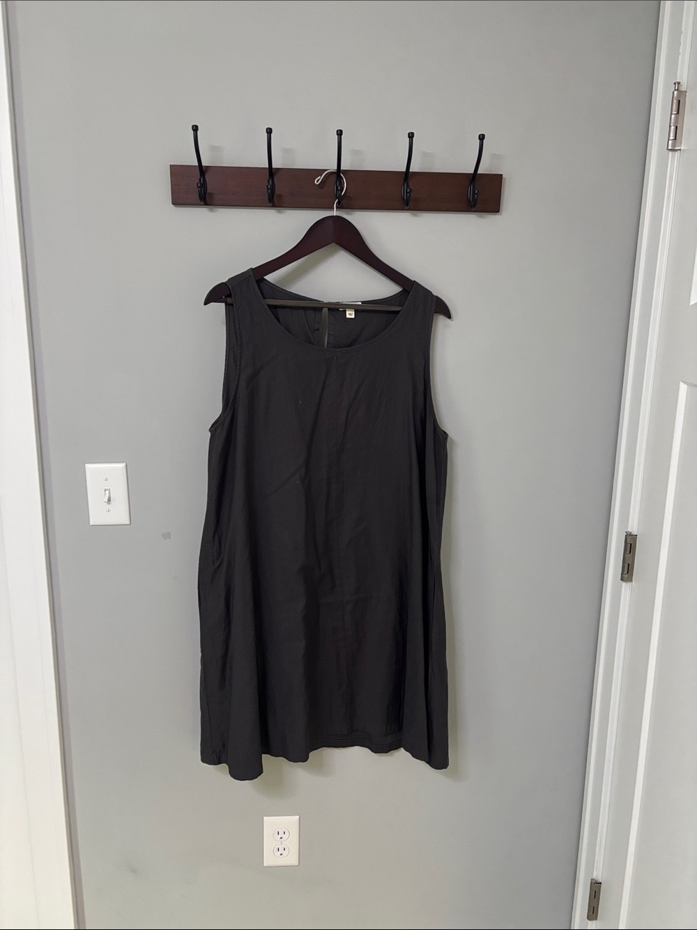 dylan Sleeveless Black A-Line Tunic